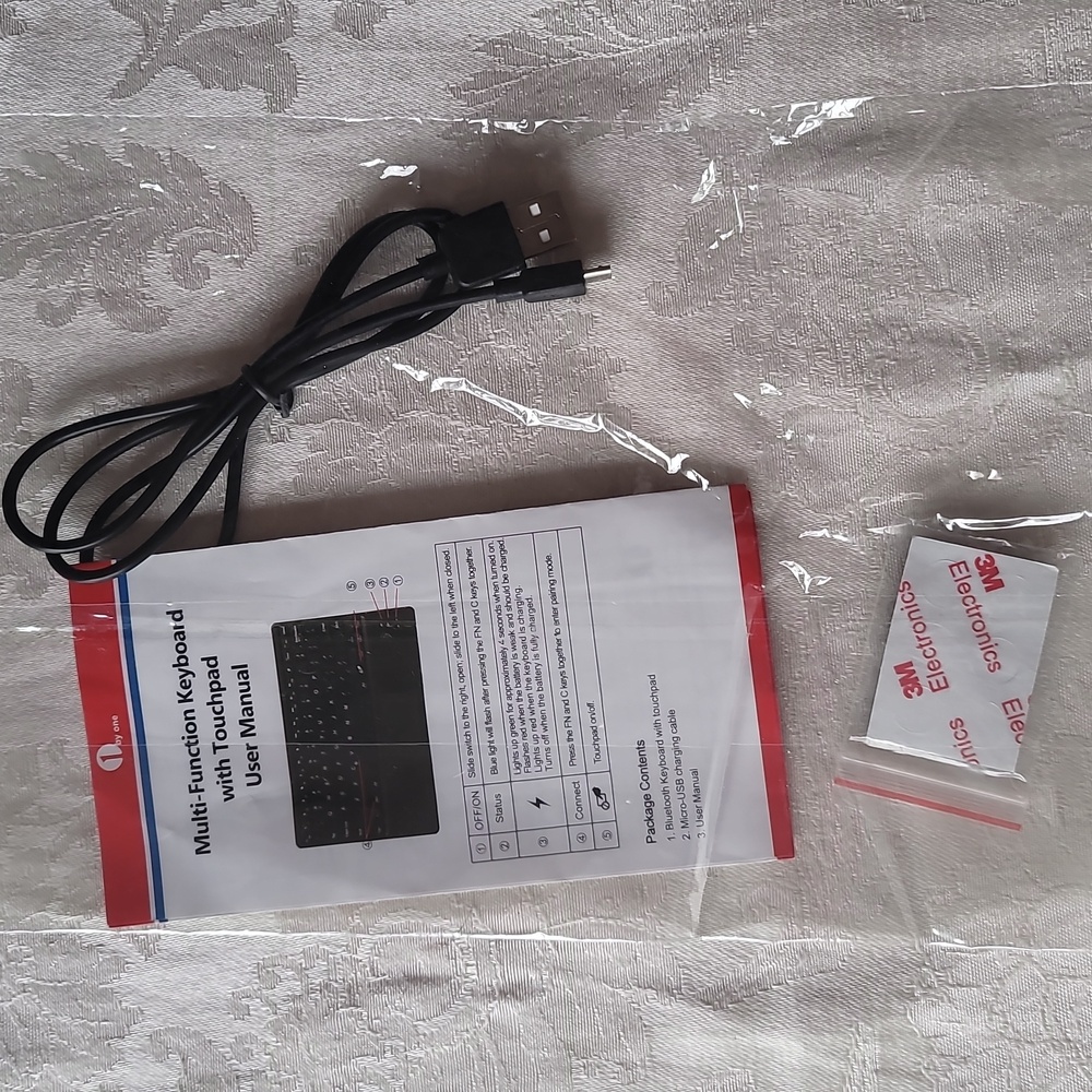 Multifunction Bluetooth Keyboard - Picture 3 of 3